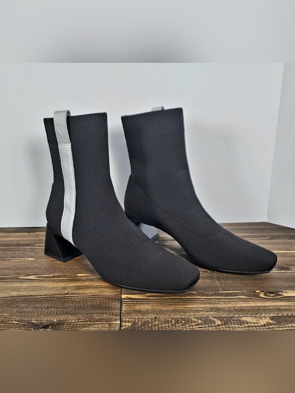 VIVAIA Black Knit Sock Boots US 9.5 EU 40.5 Square Toe Block Heel